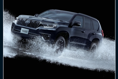 特別仕様車TX“Lパッケージ・Black Edition”(2.8Lディーゼル車7人乗り)